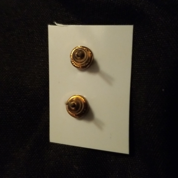 🏛️ Vintage Roman Coin Earrings | Gold-Tone 🏛️ - Picture 2 of 2